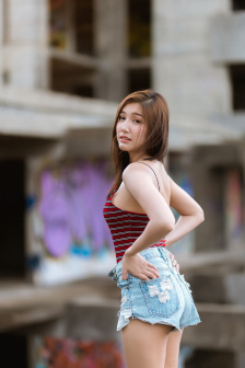 《肉体偿还》在线观看